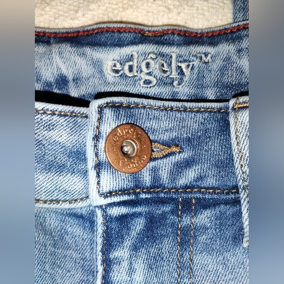 Edgely by Maurice's High Rise Flare Leg Jeans Women's 6 Short - Picture 6 of 10